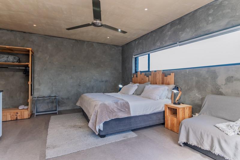 7 Bedroom Property for Sale in San Michel Western Cape